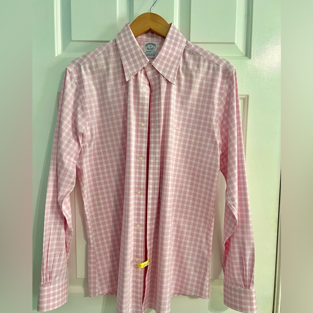 Brooks Brothers Pink Checkered Medium - Regent Fit “Sport Shirt”